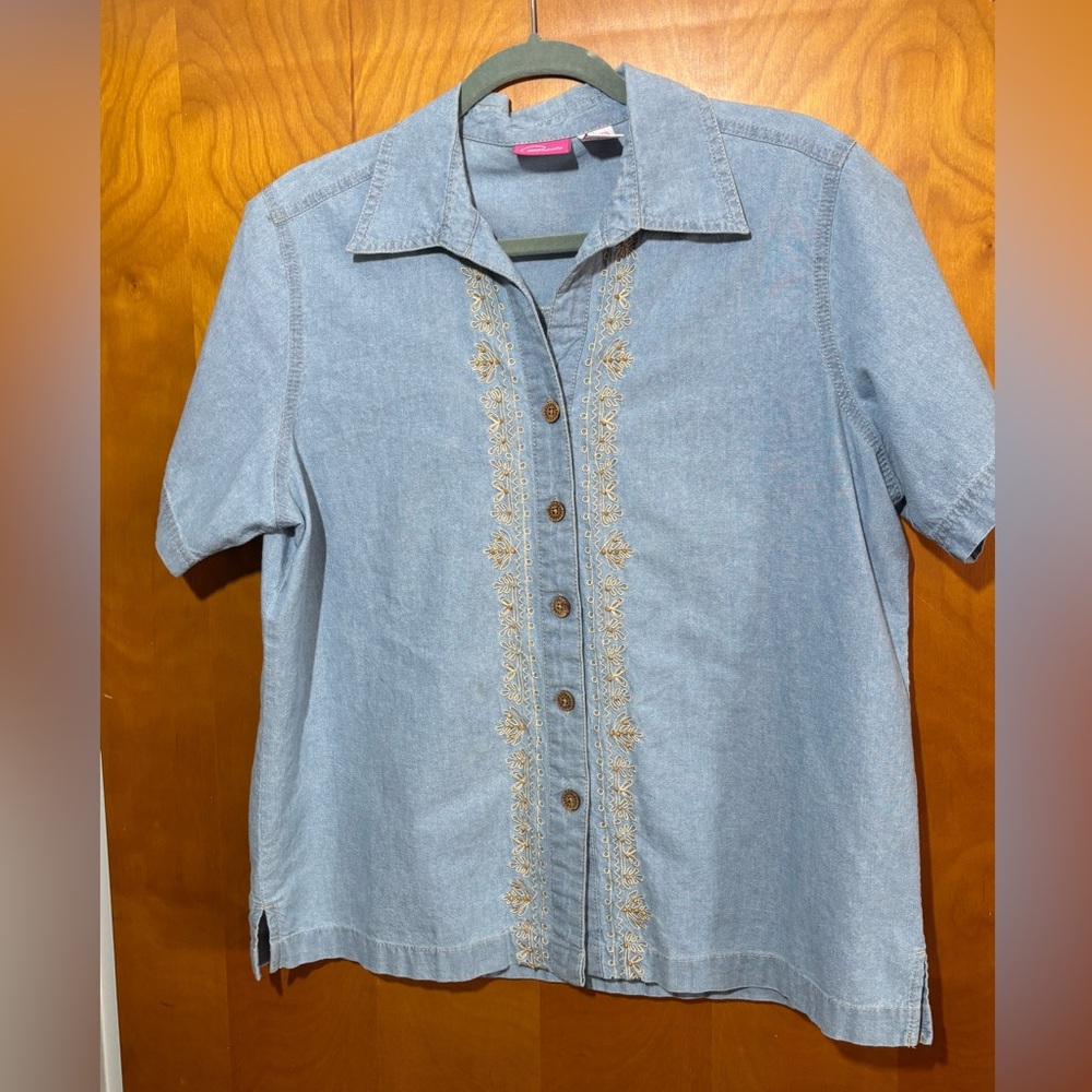 Pappagallo Light Blue Denim Shirt, size large
